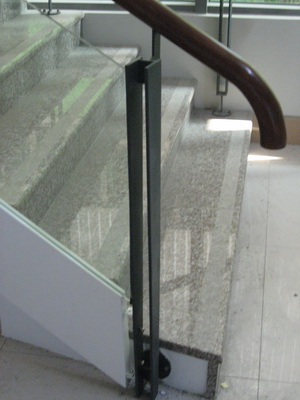 台中玻璃欄杆